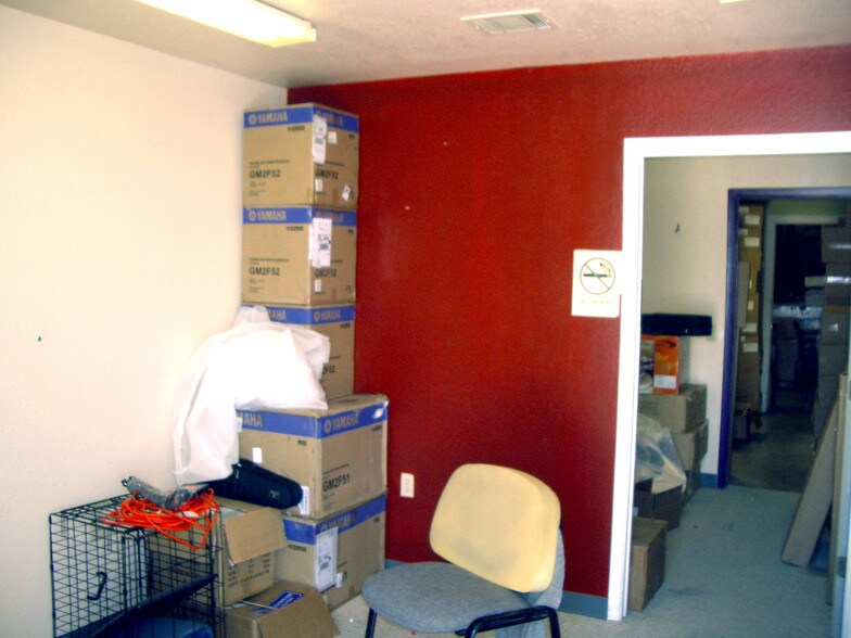 More Photos Of 13730 Immanuel Rd, Pflugerville Warehouse For Lease