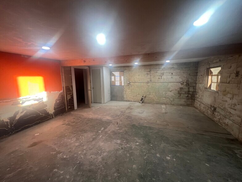 More Photos Of 9321 N Classen Blvd, Oklahoma City Storefront Retail Office For Sale