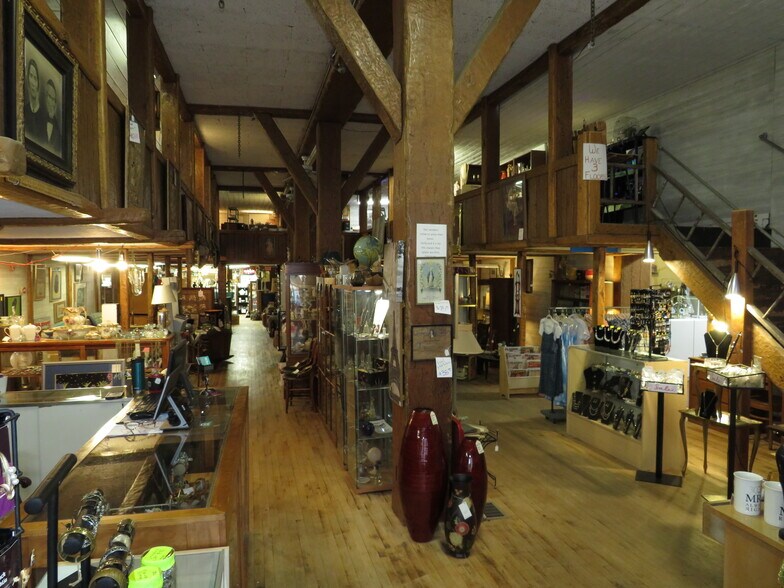 More Photos Of 110-112 W Washington st, Morris General Retail For Sale