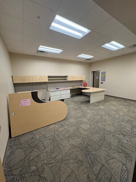 More Photos Of 600 E Railroad Ave, Wasilla Office For Sale