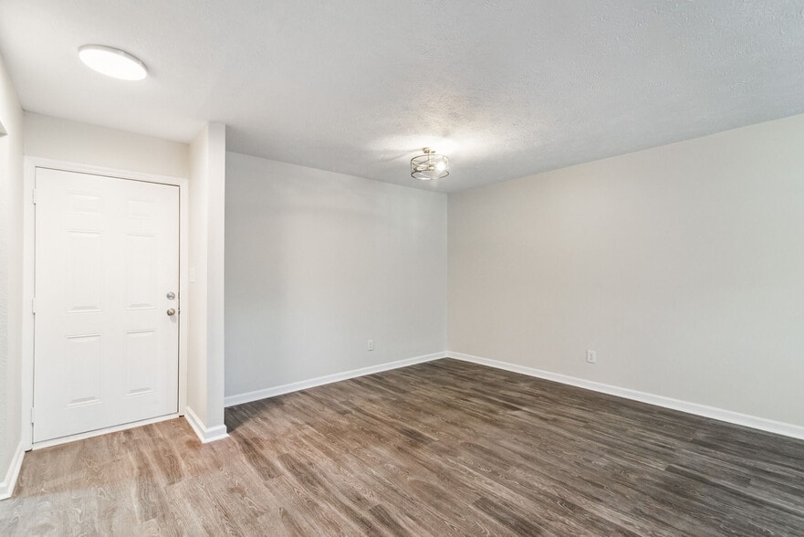 More Photos Of 117 Cedarwood Dr, Lebanon Apartments For Sale