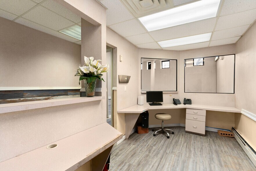 More Photos Of 207 Prospect Park SW, Brooklyn Apartments For Sale