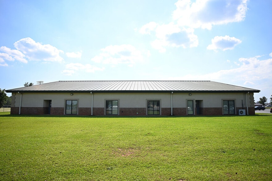 More Photos Of 96 Cohen Walker Dr, Warner Robins Medical For Sale