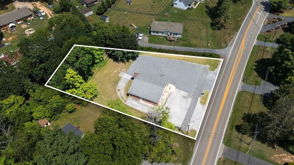 More Photos Of 555 MT Torrey Rd, Lyndhurst Post Office For Sale