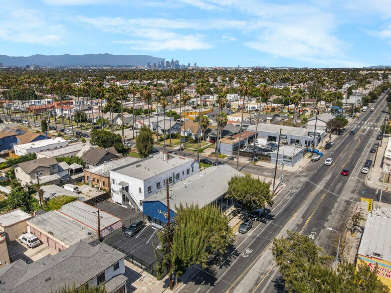 More Photos Of 3101 W 48th St, Los Angeles Apartments For Sale