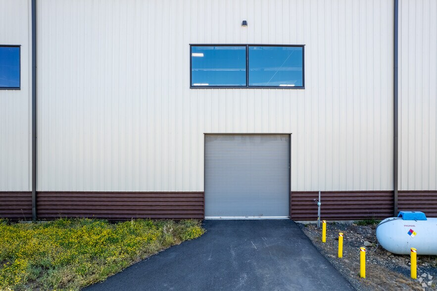 More Photos Of 34090 Skyway, Scappoose Airplane Hangar For Sale