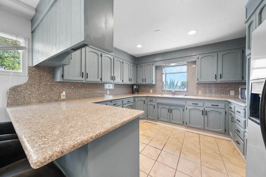 More Photos Of 8241 Koch Rd, Bakersfield Land For Sale