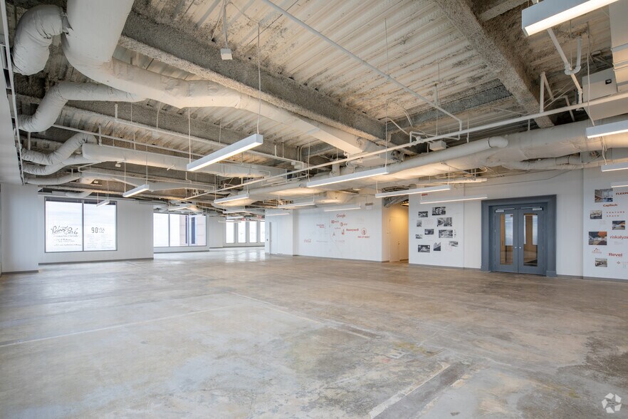 Photo of 55th Floor Ste 5500