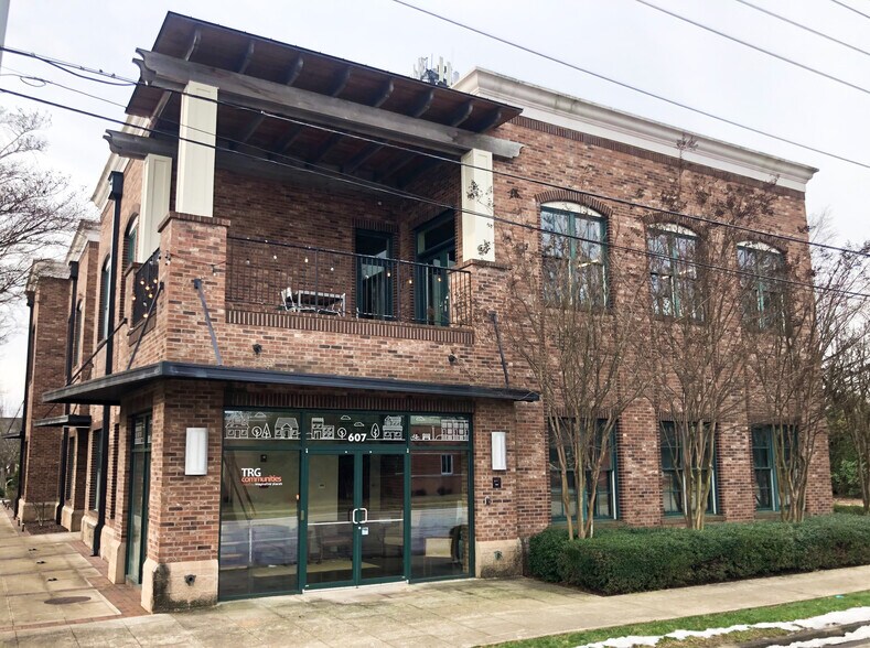 More Photos Of 607 Pendleton St, Greenville Office For Lease
