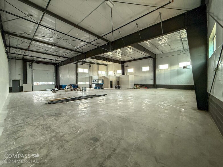 More Photos Of 63625 Old Deschutes Rd, Bend Warehouse For Lease