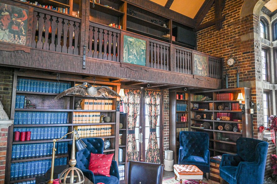 More Photos Of 1272 SW Fillmore St, Topeka Hospitality For Sale