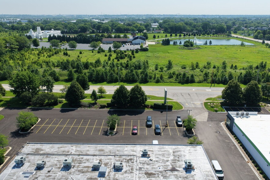 More Photos Of , Aurora General Retail For Sale