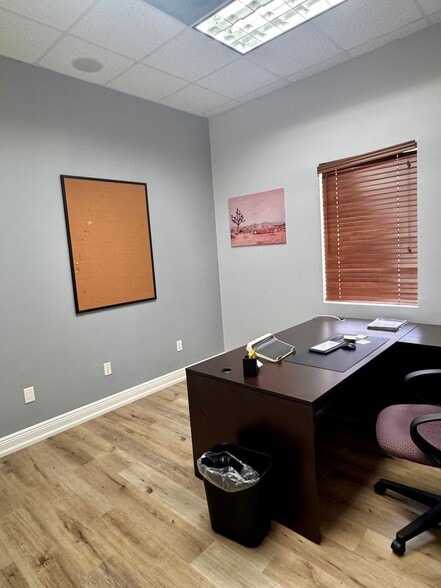 More Photos Of 9010 Strada Stell Ct, Naples Medical For Sale