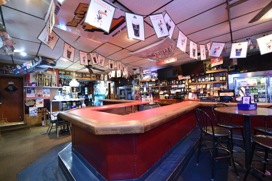 More Photos Of 1600 Hamilton Ave, Hamilton Storefront Retail Residential For Sale