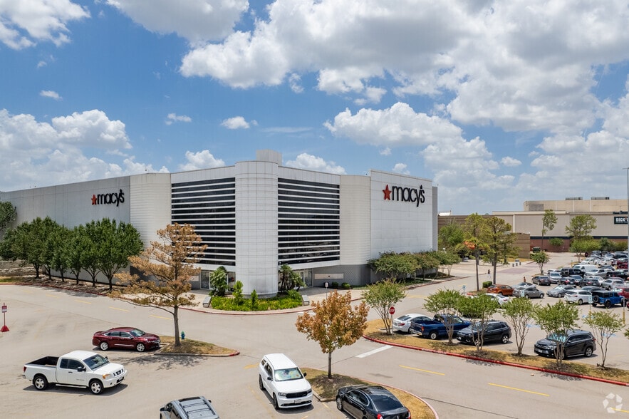 More Photos Of 20131 N US 59 Hwy, Humble Unknown For Lease