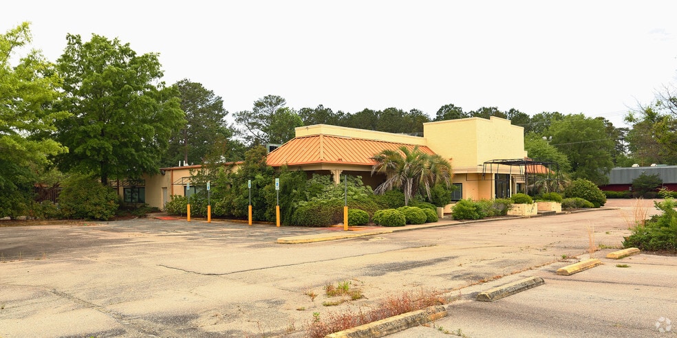 More Photos Of 2547 Decker Blvd, Columbia Restaurant For Sale