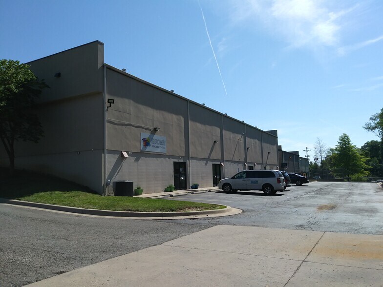 More Photos Of 7925 State Ave, Kansas City Unknown For Lease