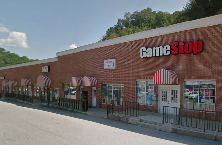 More Photos Of 1589 KY Hwy 15 S, Jackson Unknown For Lease