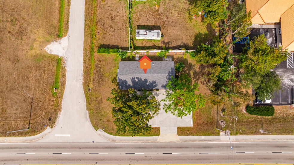 More Photos Of 164 Pondella Rd, North Fort Myers Office For Sale