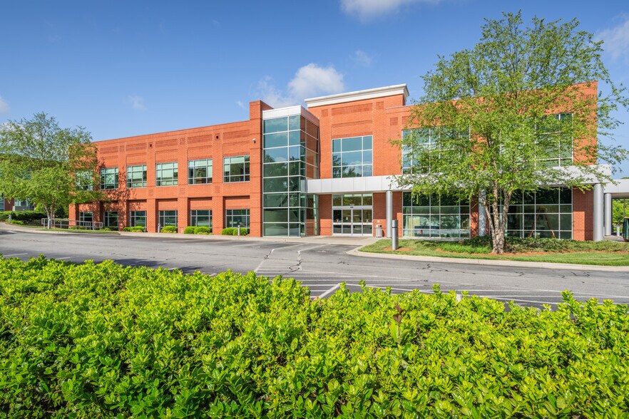 More Photos Of 1132 N Church St, Greensboro Medical For Lease