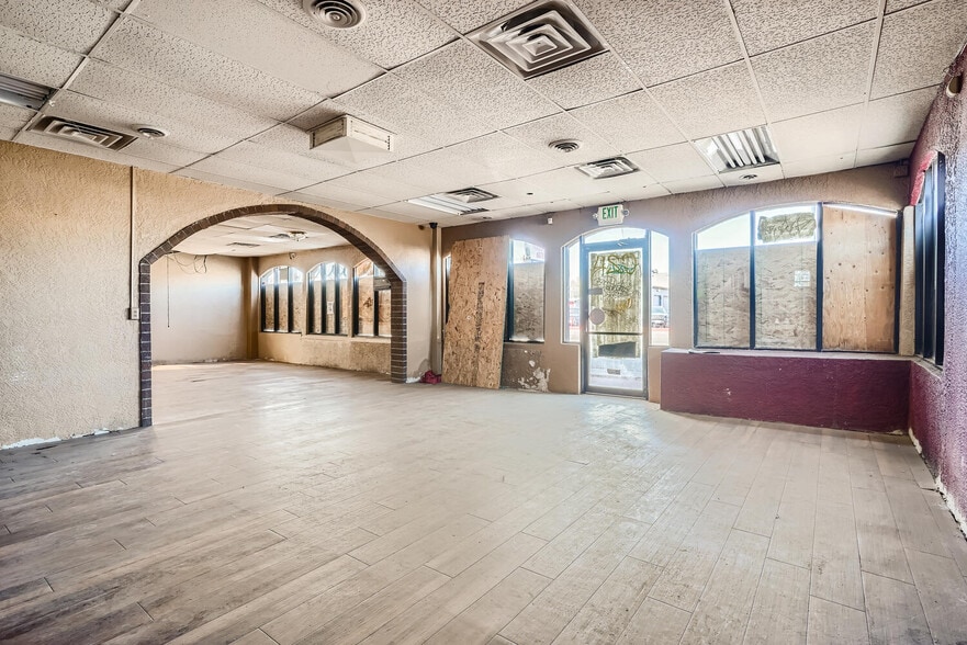More Photos Of 3800 W Colfax Ave, Denver Restaurant For Sale