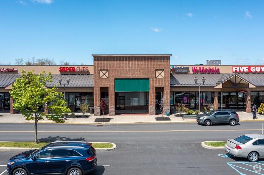 More Photos Of 600 N Greenbush Rd, Rensselaer Unknown For Sale