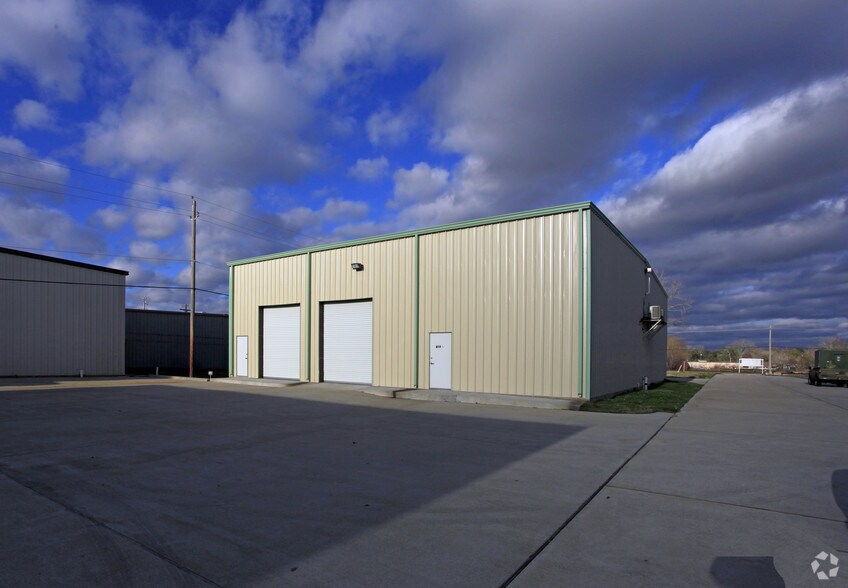 More Photos Of 610 Clear Creek Ave, League City Unknown For Lease