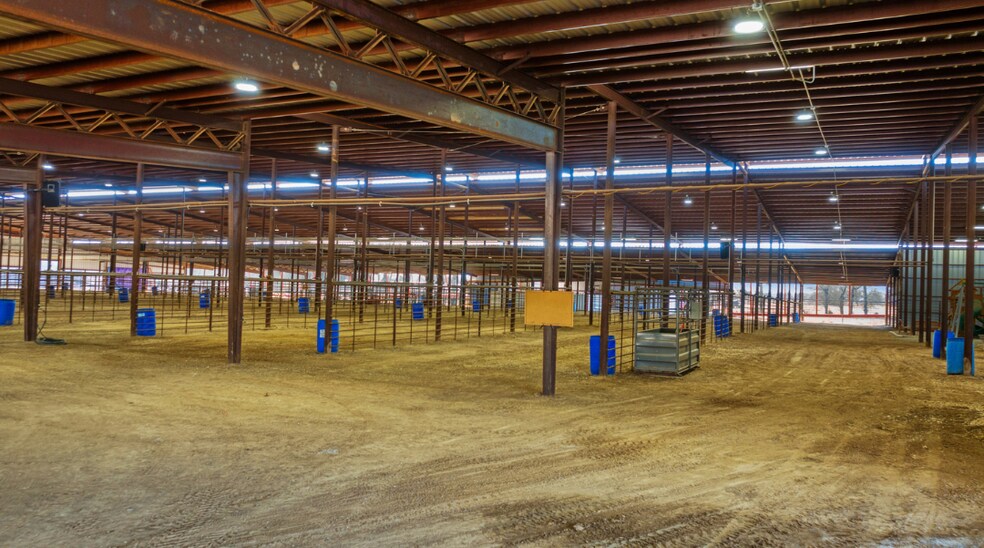 More Photos Of 3536 US Highway 82 E, Paris Specialty For Sale