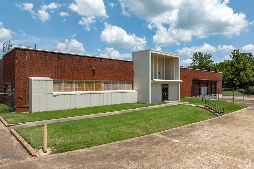 Primary Photo Of 730-750 Huron St, Memphis Warehouse For Lease