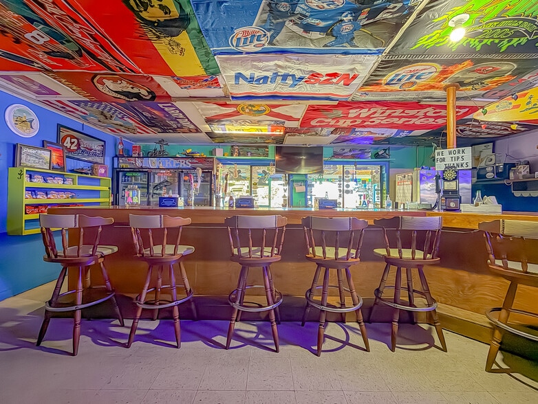 More Photos Of 4806 Jackson Cove Rd, Tallahassee Restaurant For Sale