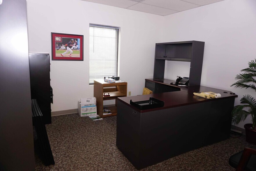 More Photos Of 7395 Industrial Parkway Dr, Lorain Manufacturing For Sale