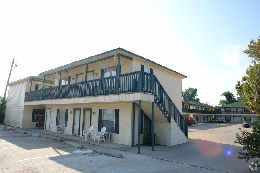 More Photos Of 1820 E Texas St, Bossier City Apartments For Sale