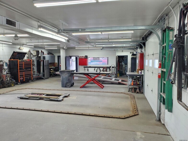 More Photos Of 2127 Central Ave, Schenectady Auto Repair For Sale