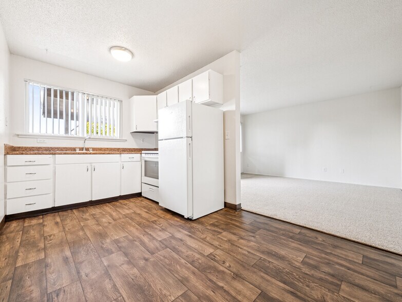 More Photos Of 127 Kensington Ave S, Kent Apartments For Sale