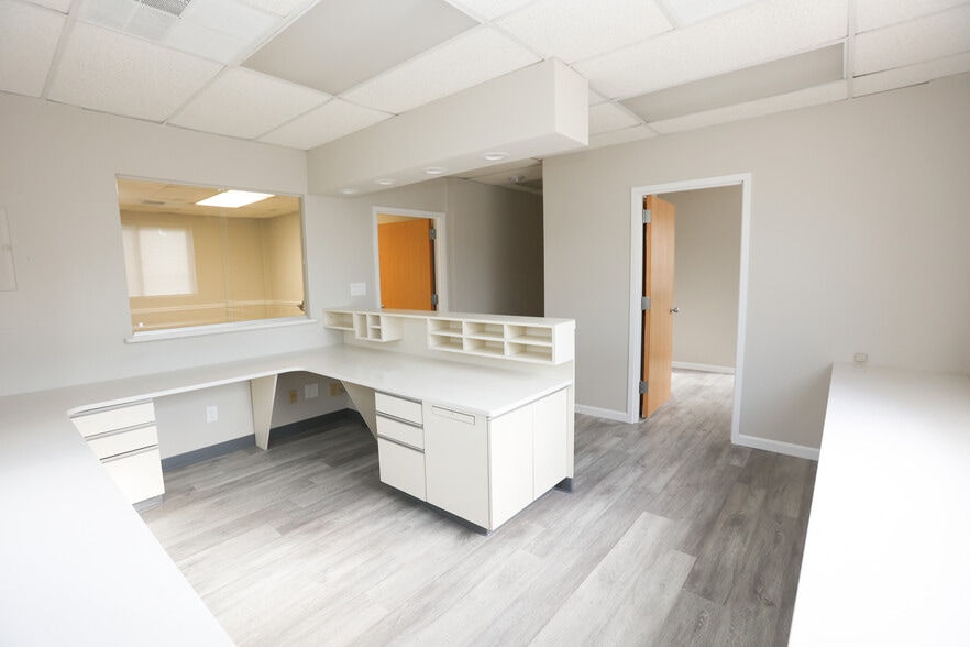 More Photos Of 180 White Rd, Little Silver Medical For Lease