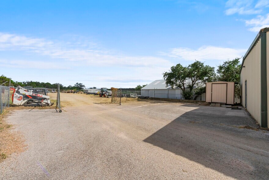 More Photos Of 3411 N Highway 281, Marble Falls Office For Sale