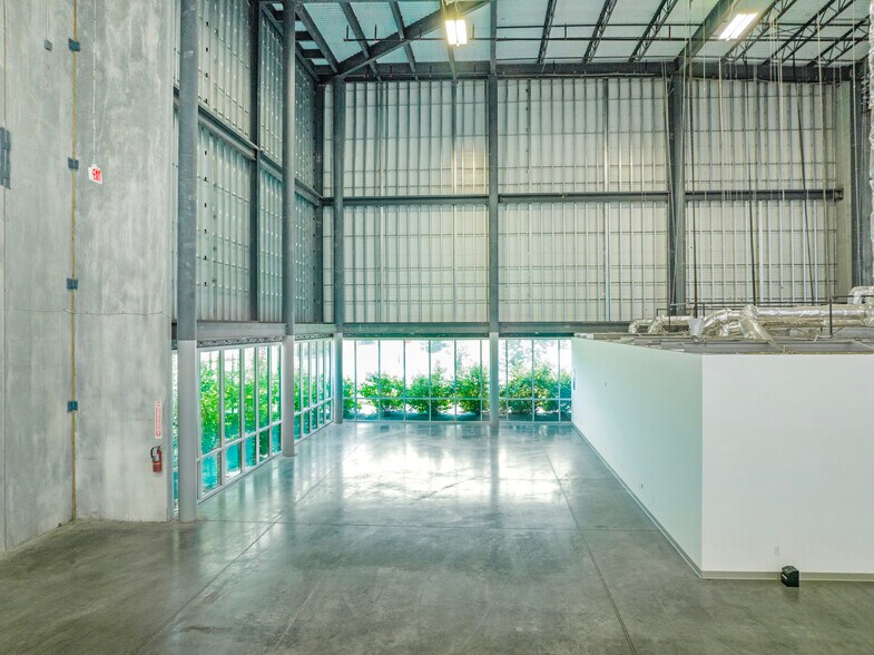 More Photos Of 100 Performance Dr, Mahwah Distribution For Lease