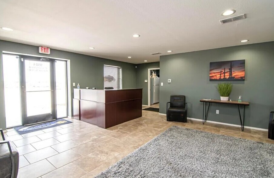 More Photos Of 9504 W County Road 60, Midland Warehouse For Sale