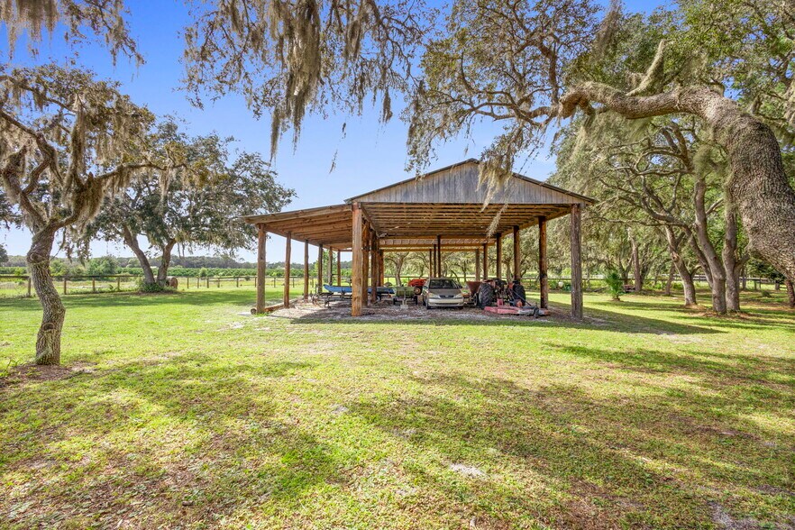 More Photos Of 42554 Maggie Jones Rd, Paisley Horse Stables For Sale