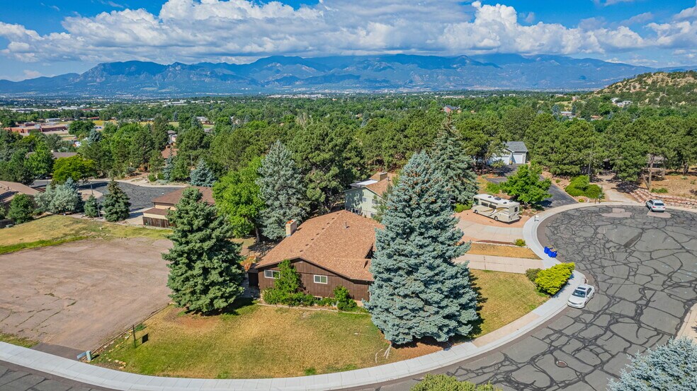 More Photos Of 1628 Babcock Ln, Colorado Springs Specialty For Sale