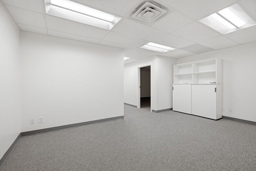 More Photos Of 176 Thompson Ln, Nashville Office Residential For Sale
