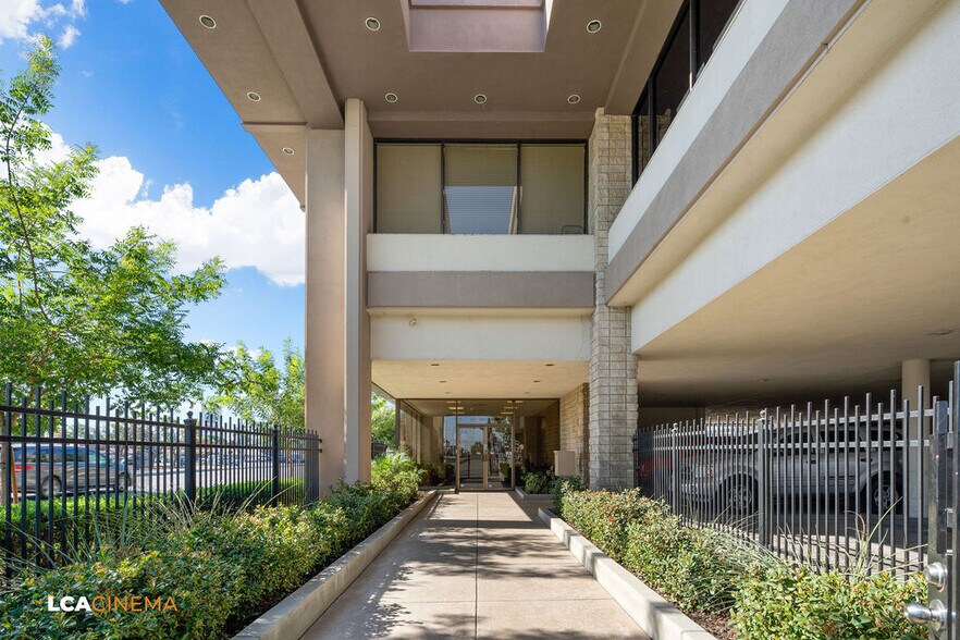 More Photos Of 1227 Chester Ave, Bakersfield Loft Creative Space For Sale