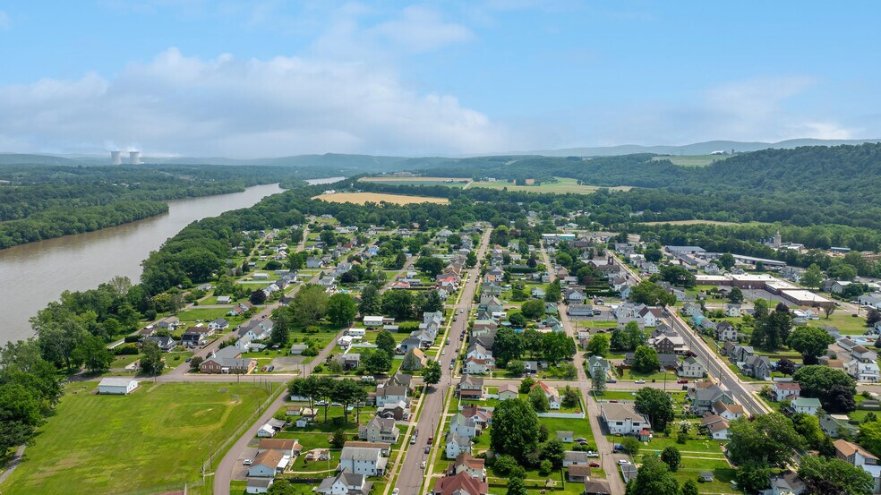 More Photos Of 430 W 3rd St, Nescopeck Restaurant For Sale