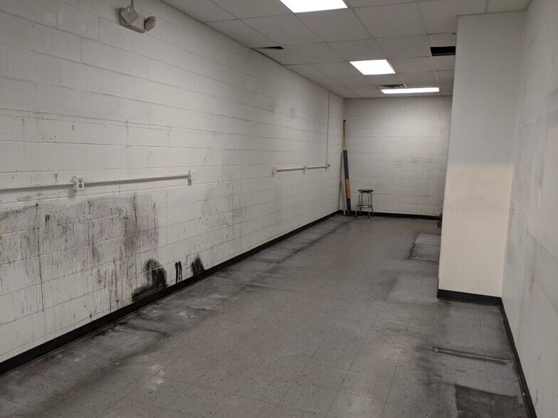 More Photos Of 1309 Eisenhower Blvd, Johnstown Freestanding For Lease