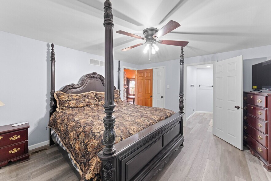 More Photos Of 29560 Reames Ln, Jonesburg Industrial For Sale