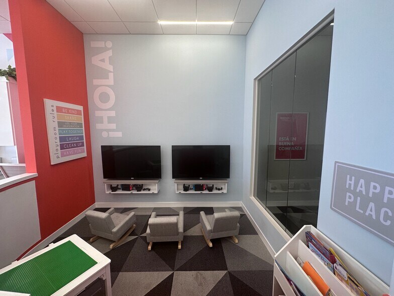 More Photos Of 3208 N John Young Pky, Kissimmee Unknown For Lease