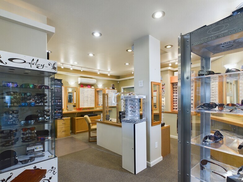 More Photos Of 3610 Old Highway 53, Clearlake Office For Sale