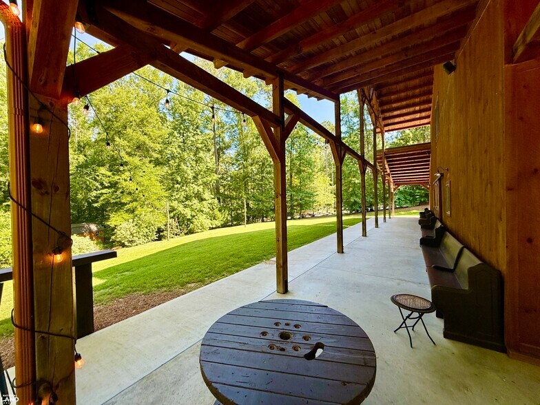More Photos Of 701 Wingert Road rd, Greenwood Specialty For Sale