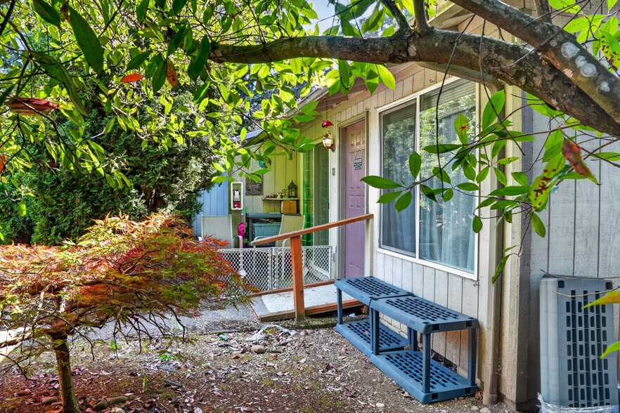 More Photos Of 19109-19123 SE Yamhill St, Gresham Apartments For Sale