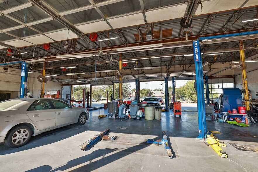More Photos Of 2650 W I-20, Grand Prairie Unknown For Lease